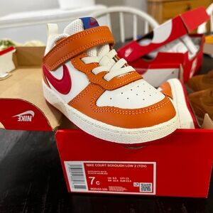 Nike BRAND NEW Court Borough Low 2, 7c, Sail/ University Red Hot Curry